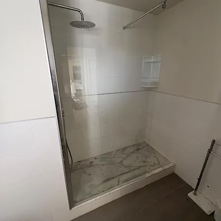 3 Bedrooms In Cabopino Apartment Marbella
