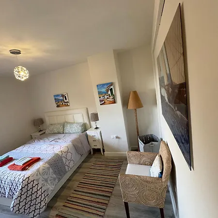 3 Bedrooms In Cabopino Apartment Marbella